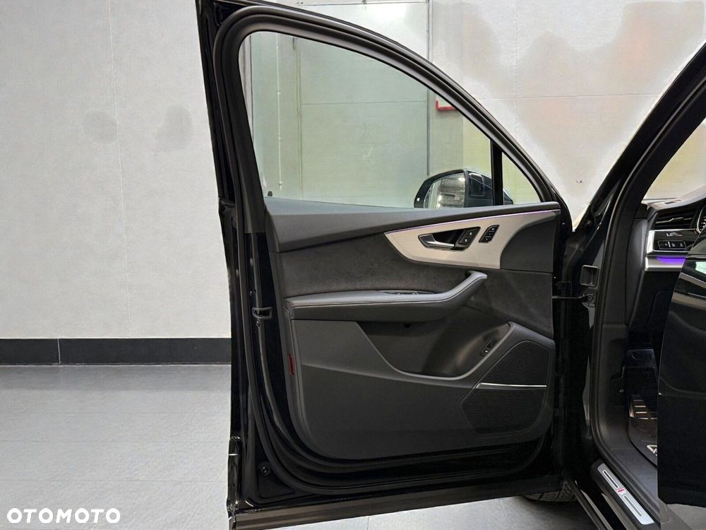 Audi Q7 - 16