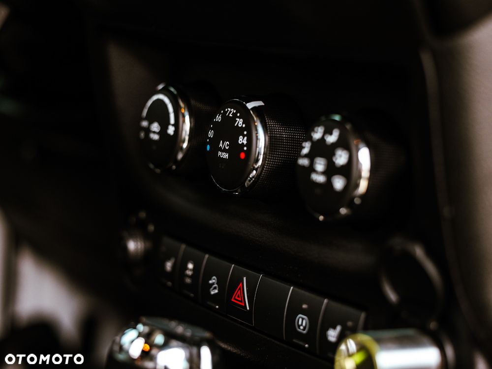 Jeep Wrangler 3.6 Unlim Rubicon - 17