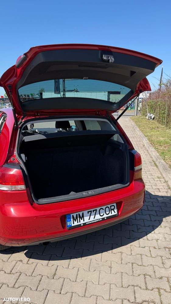 Volkswagen Golf 1.6 TDI DPF BlueMotion - 8