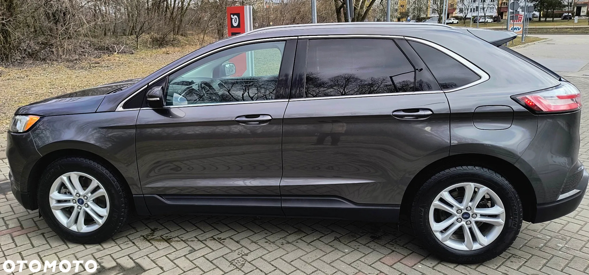 Ford Edge - 2