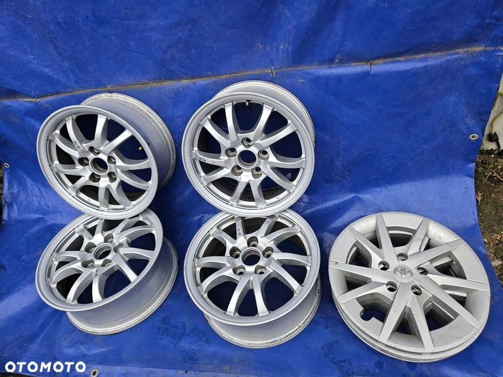 TOYOTA PRIUS PLUS felgi 16" kołpaki komplet - 1