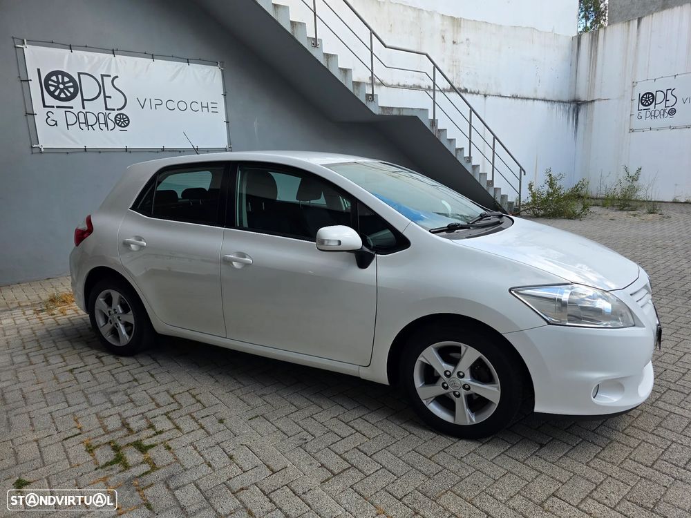 Toyota Auris 1.33 VVT-i Exclusive - 12