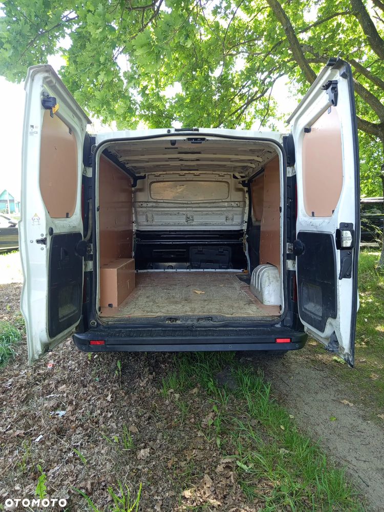 Renault Trafic - 10