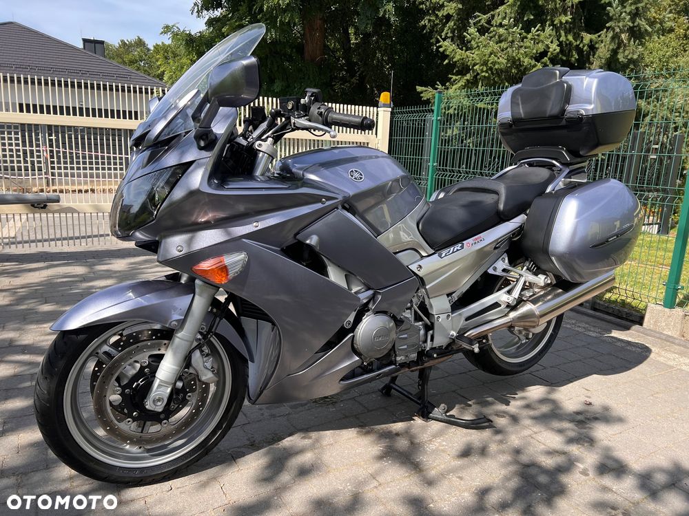 Yamaha FJR - 11