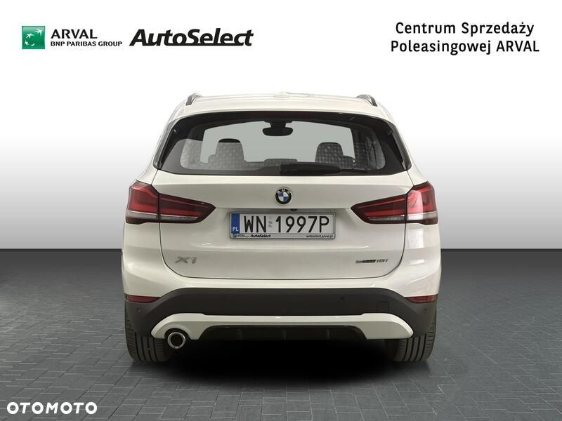 BMW X1 sDrive18i - 5