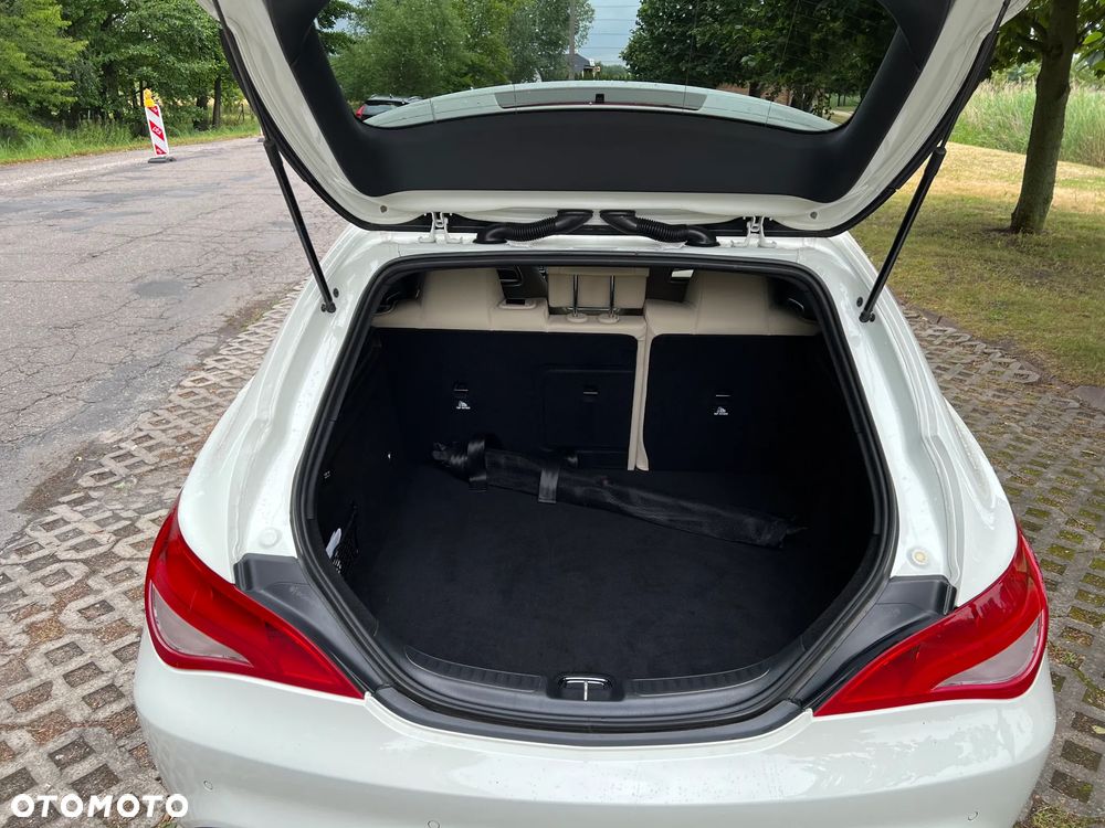Mercedes-Benz CLA 200 (CDI) d 7G-DCT - 10