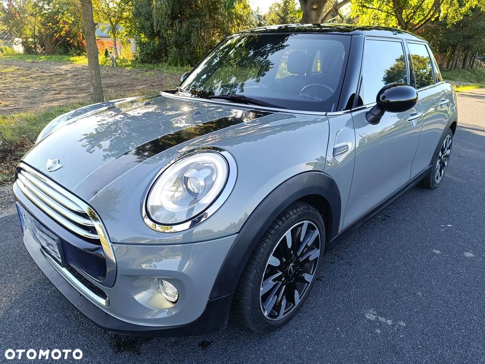 MINI Cooper Standard - 10