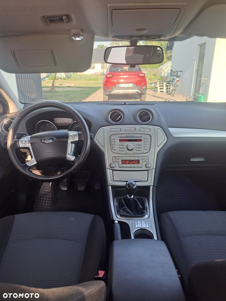 Ford Mondeo - 8
