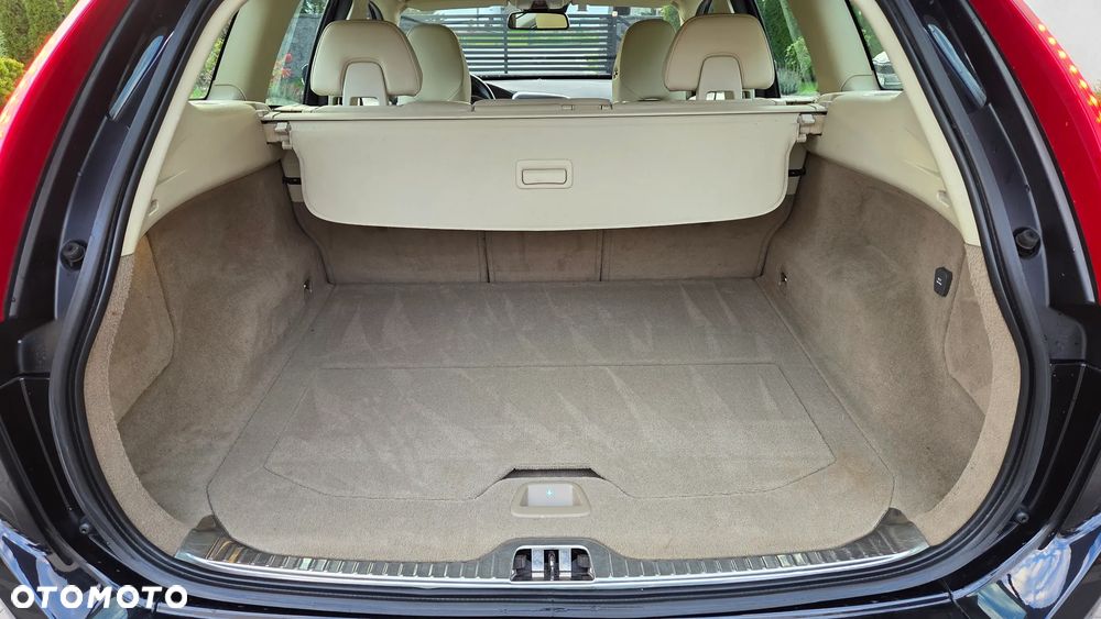 Volvo XC 60 2.4D AWD Summum - 21