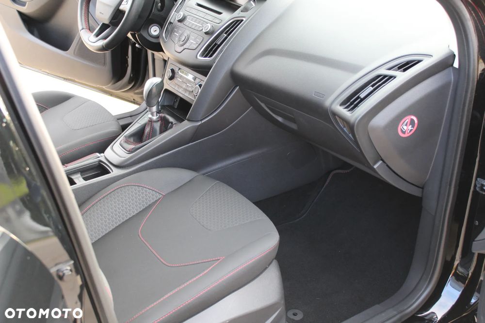 Ford Focus 1.0 EcoBoost ST-Line Black ASS - 8