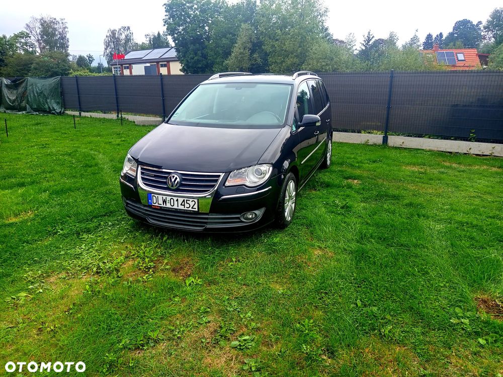 Volkswagen Touran 1.9 TDI DPF Highline - 1