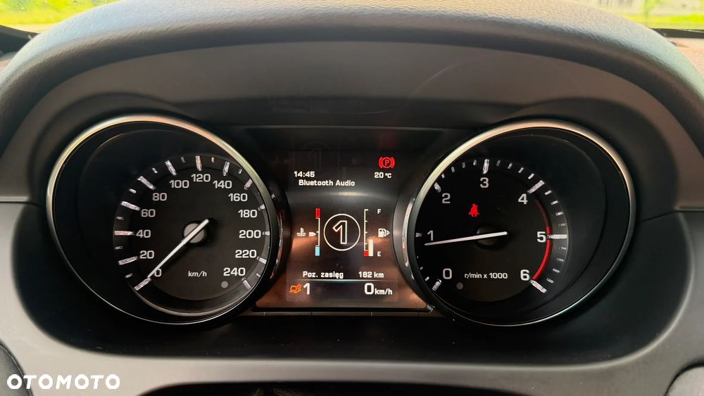 Land Rover Discovery Sport 2.0 TD4 HSE - 14