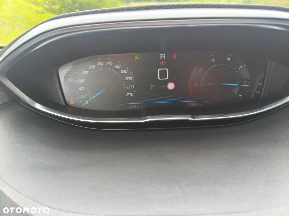 Peugeot 3008 BlueHDi 130 Stop & Start EAT8 Allure - 32