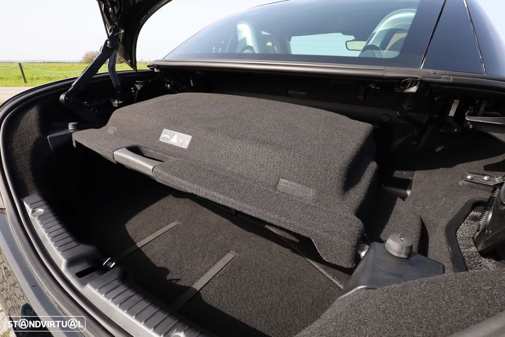 Mercedes-Benz SLC 180 - 33