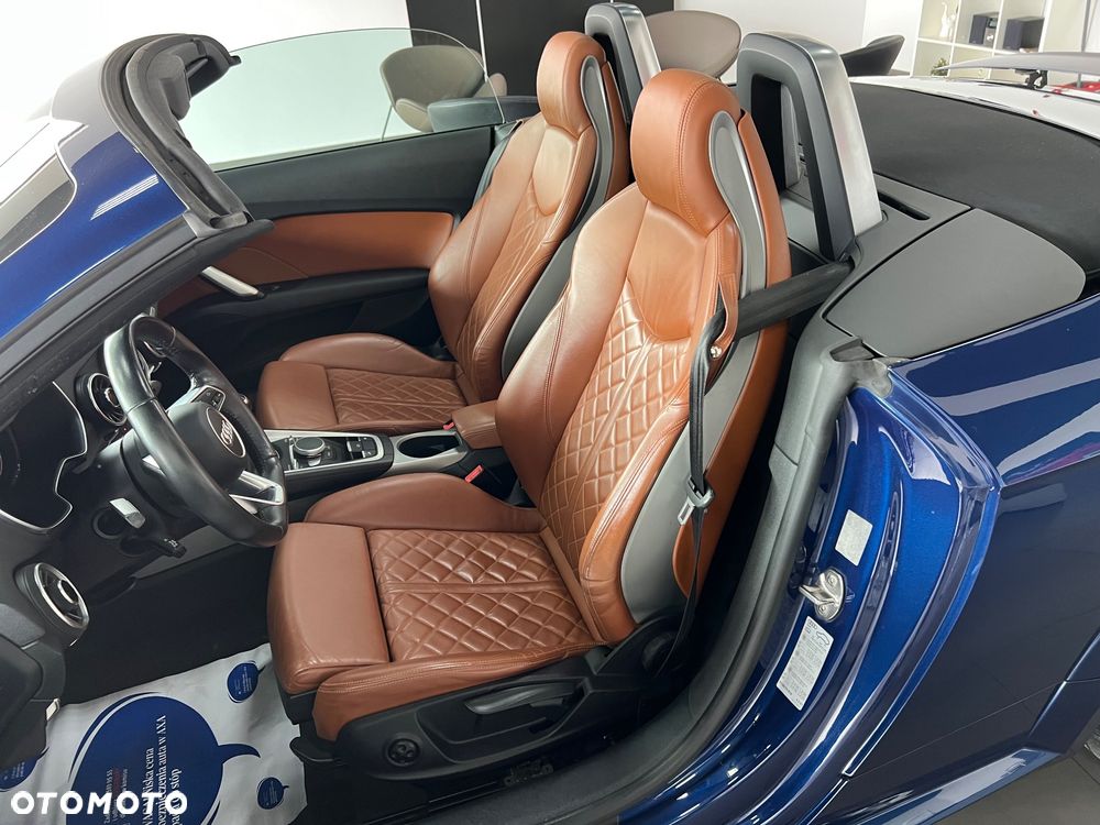 Audi TT Roadster - 18