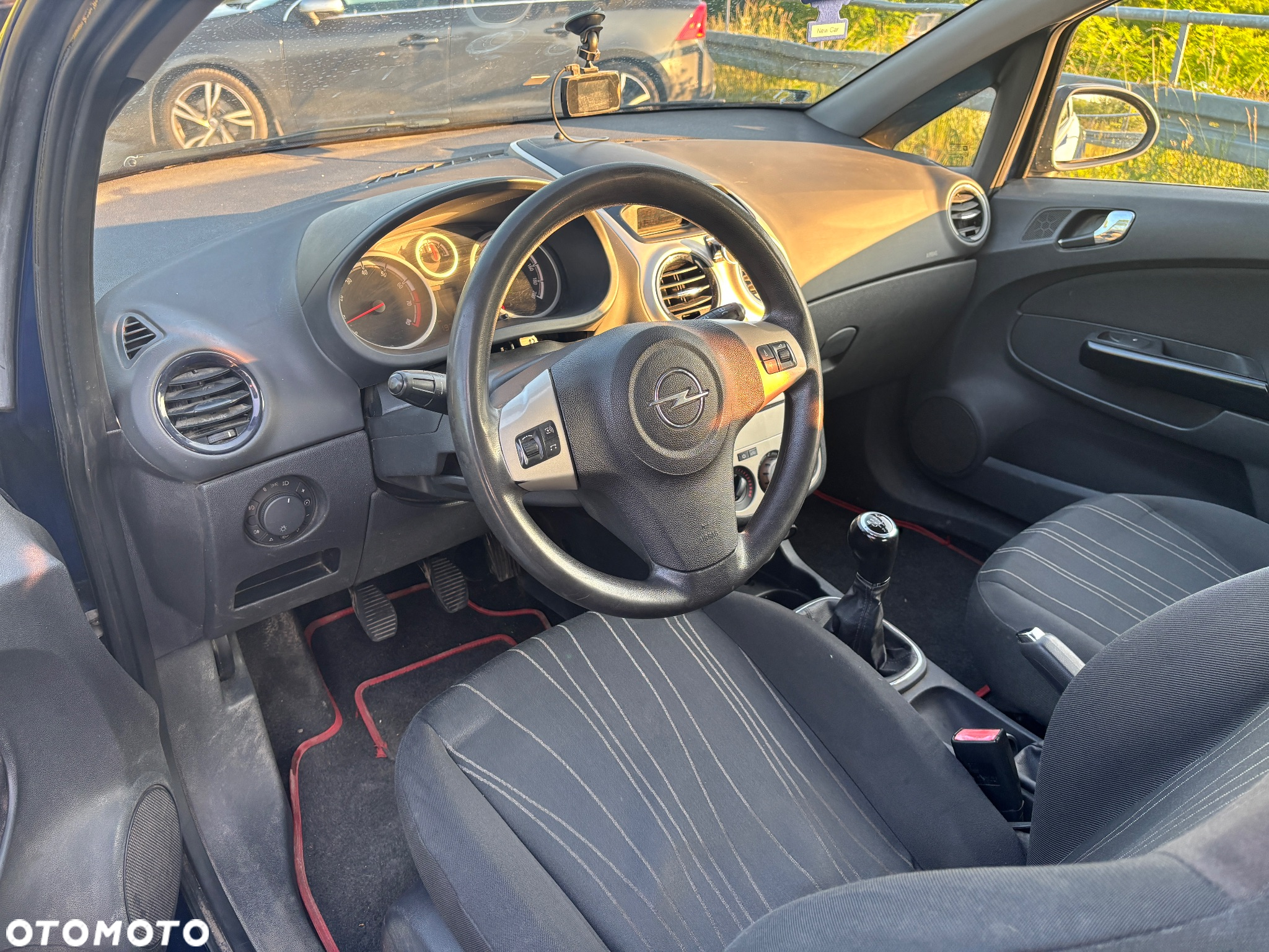 Opel Corsa 1.2 16V - 9