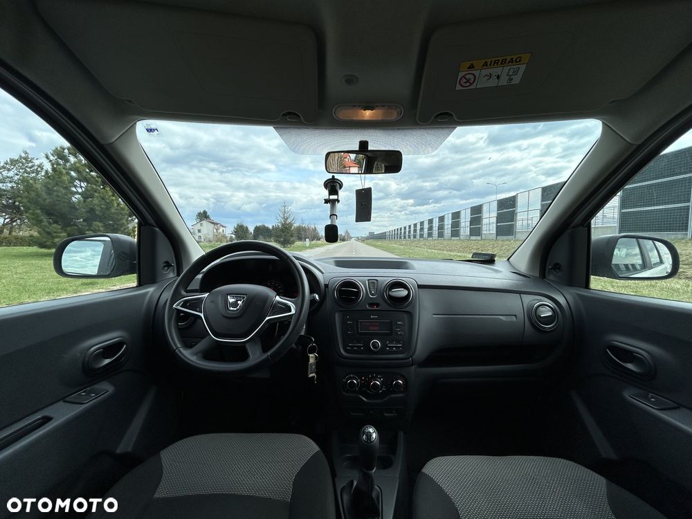 Dacia Lodgy 1.6 SCe Ambiance S&S - 16