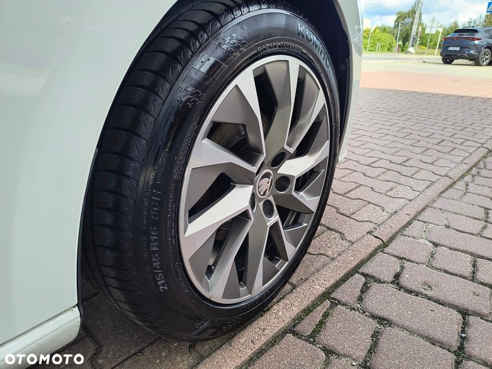 Skoda Fabia 1.0 TSI Ambition - 9