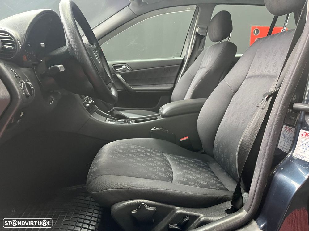 Mercedes-Benz C 200 - 7