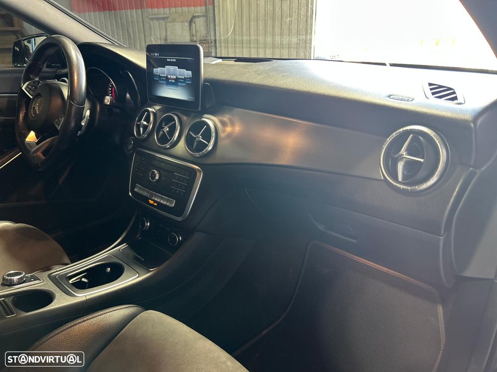 Mercedes-Benz CLA 220 d 7G-DCT AMG Line - 13