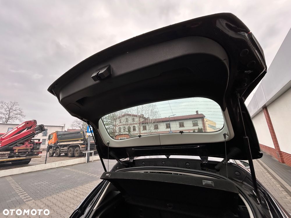 Opel Astra 1.6 Edition Sport - 19