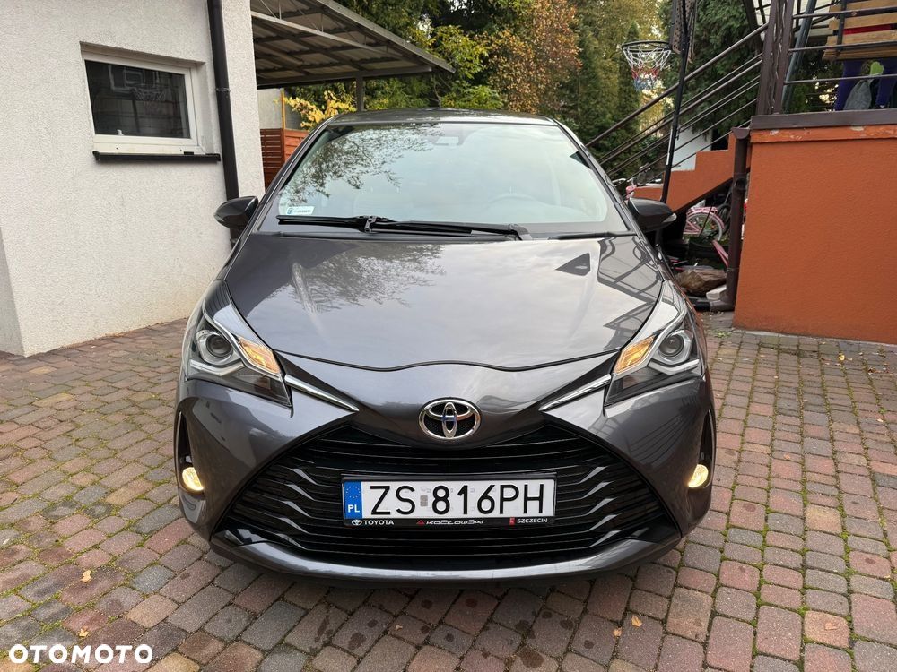 Toyota Yaris 2018 photo 2