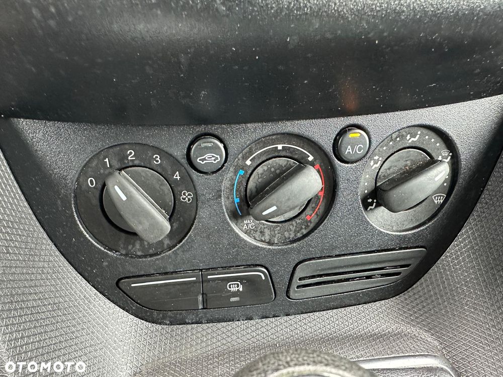 Ford Transit Connect - 15