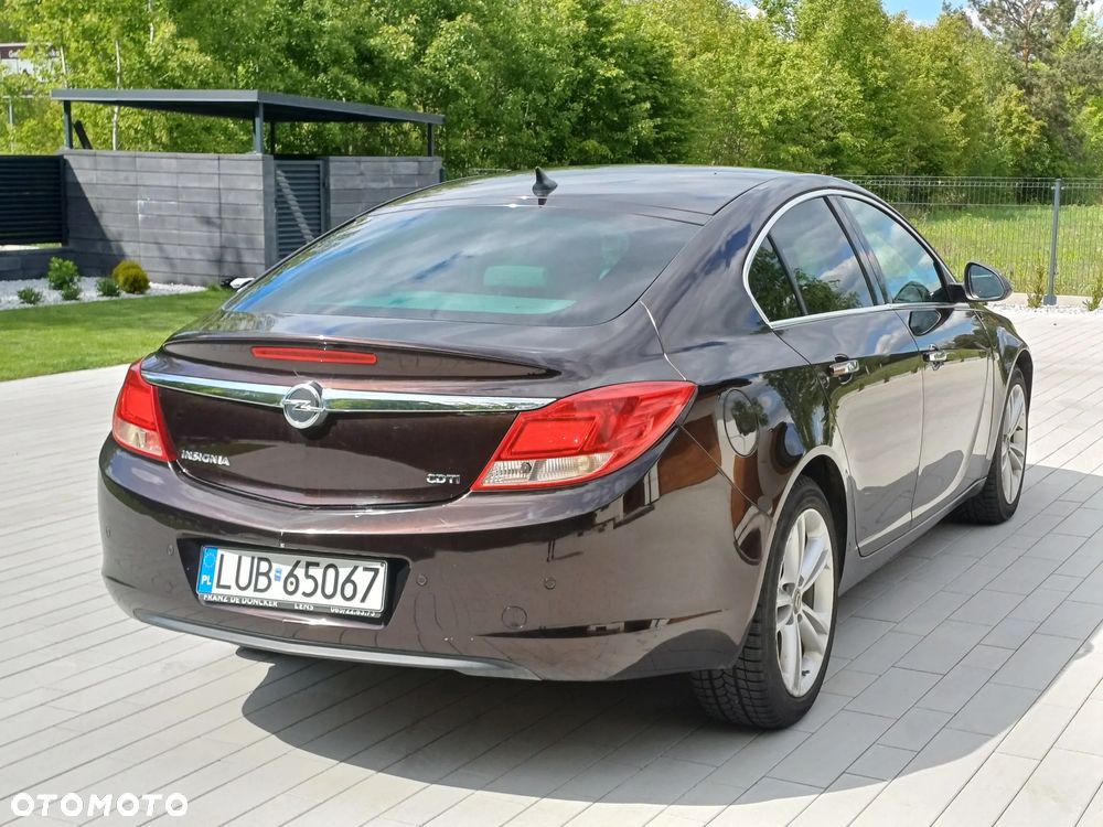 Opel Insignia 2.0 CDTI - 11