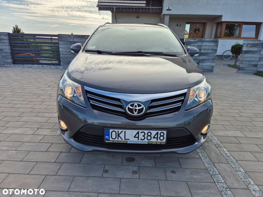 Toyota Avensis - 22