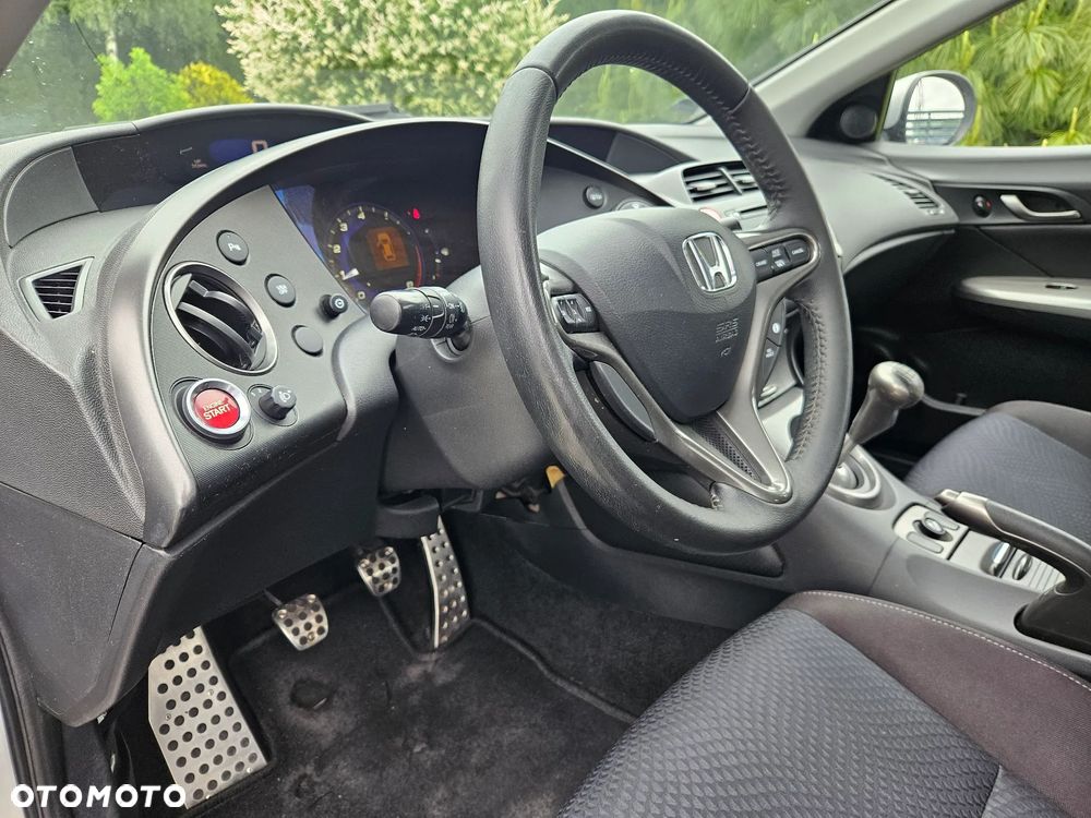 Honda Civic 1.4 Comfort - 28