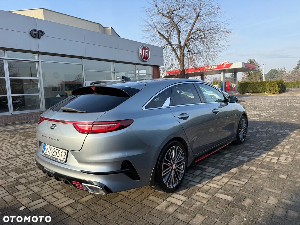 Kia ProCeed - 8