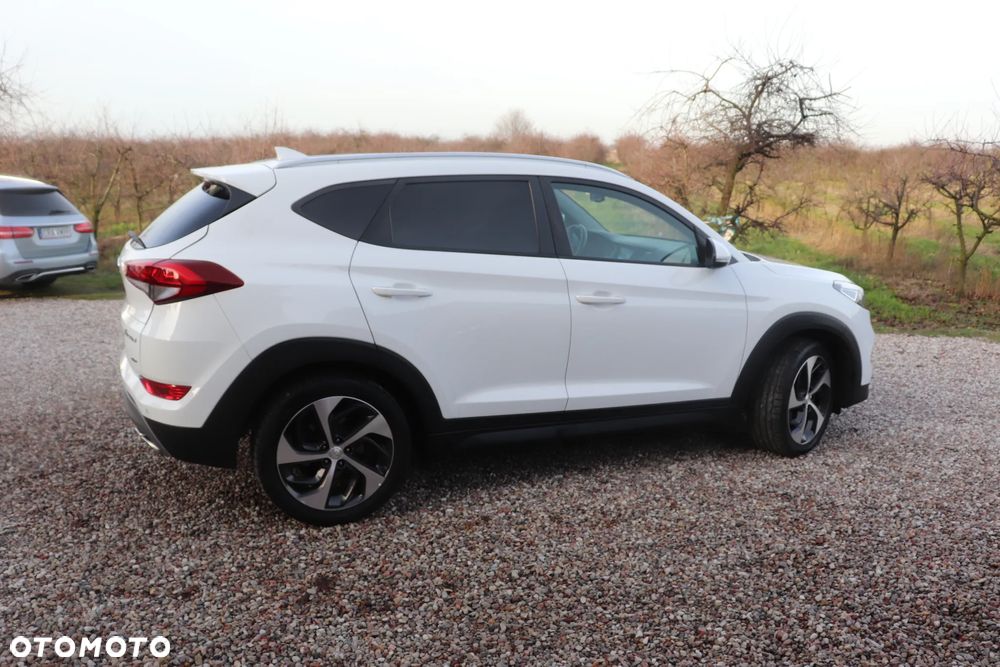 Hyundai Tucson 2.0 CRDI Comfort 4WD - 17