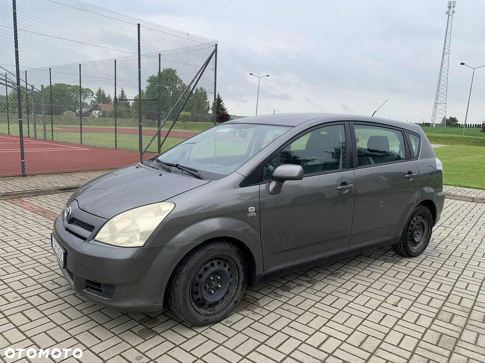 Toyota Corolla Verso - 1