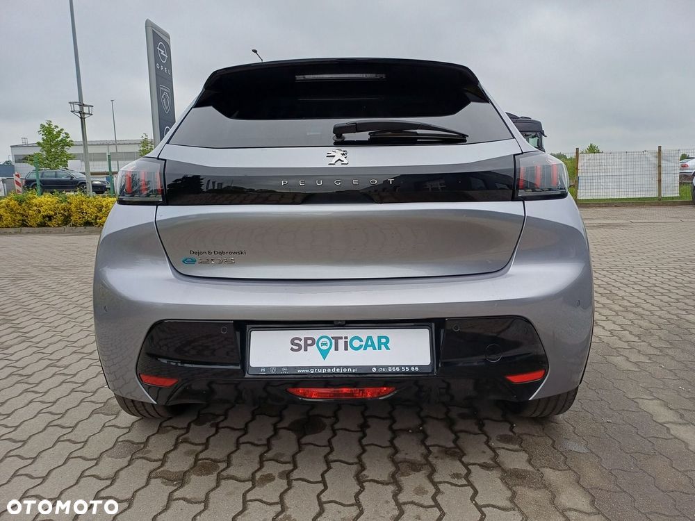 Peugeot 208 - 6