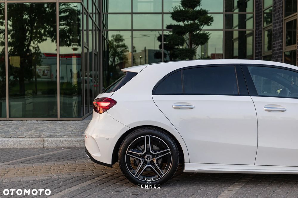 Mercedes-Benz Klasa A 220 4-Matic AMG Line 8G-DCT - 14