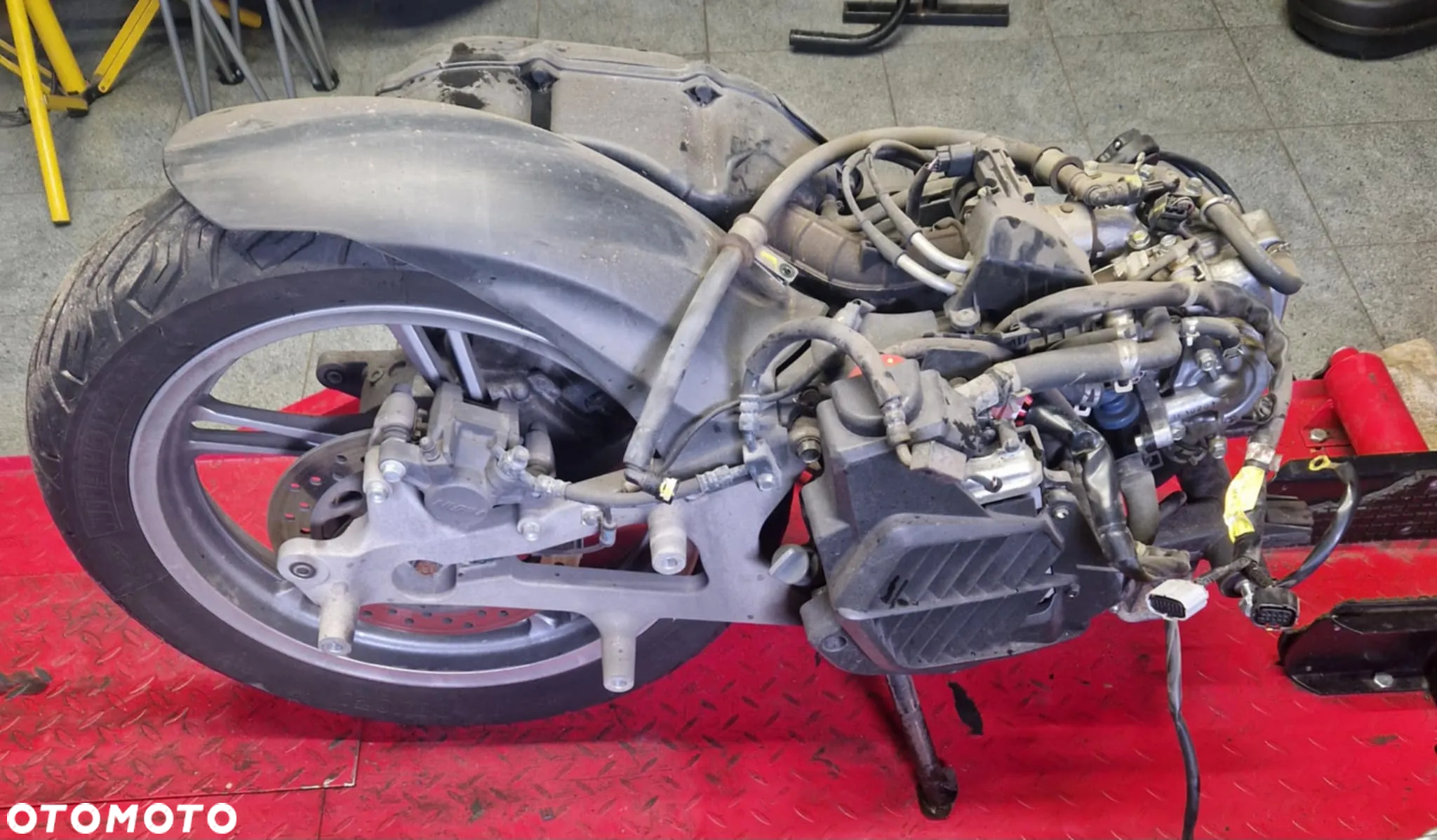 Silnik plastiki koła osprzęt Honda SH125 - 14
