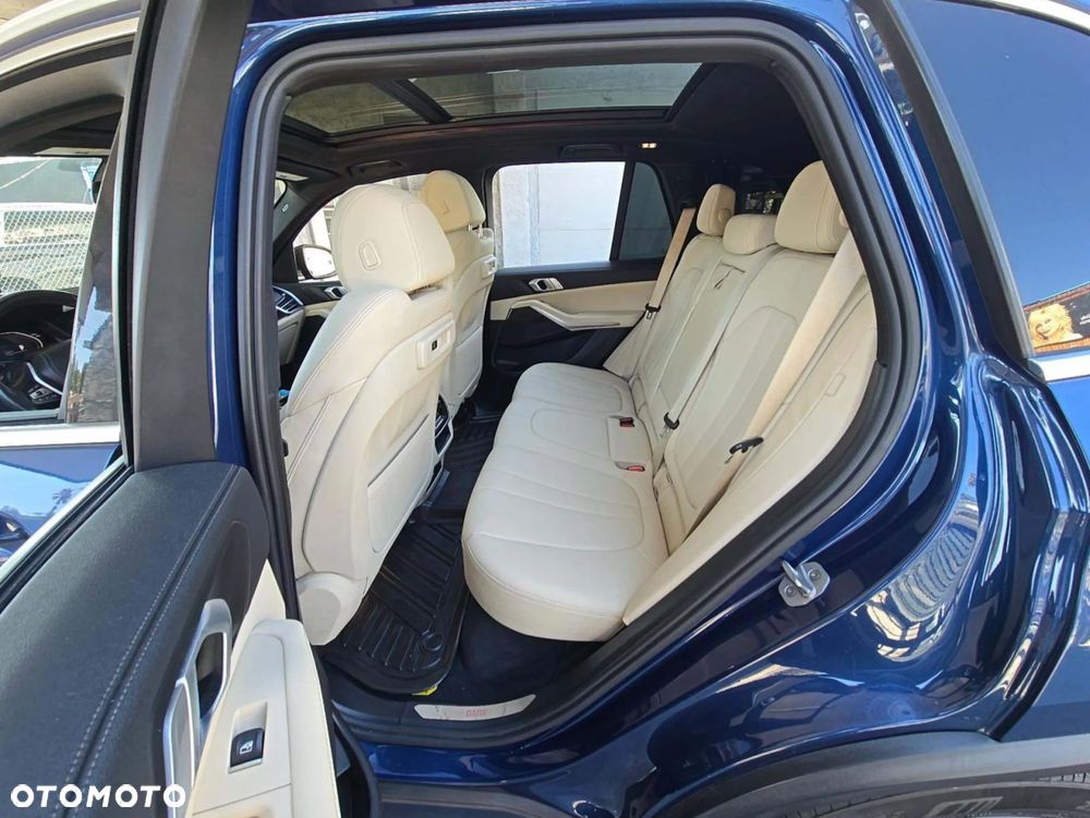 BMW X5 xDrive40i mHEV - 14