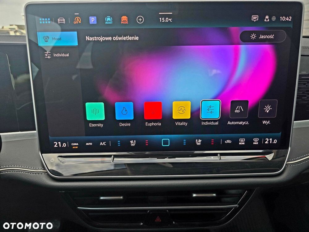 Volkswagen Passat 2.0 TDI SCR Style DSG - 24