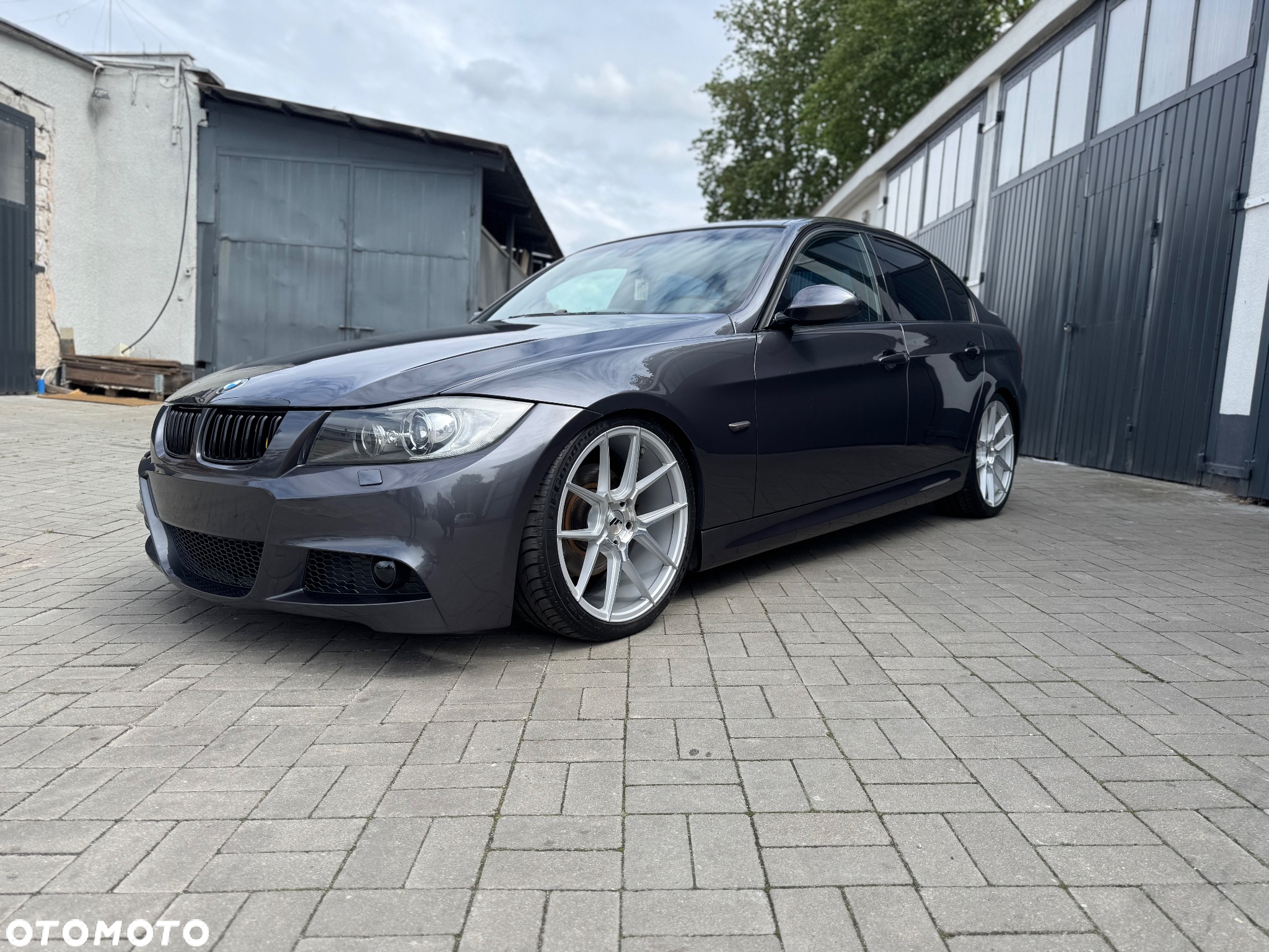 BMW Seria 3 325i - 4