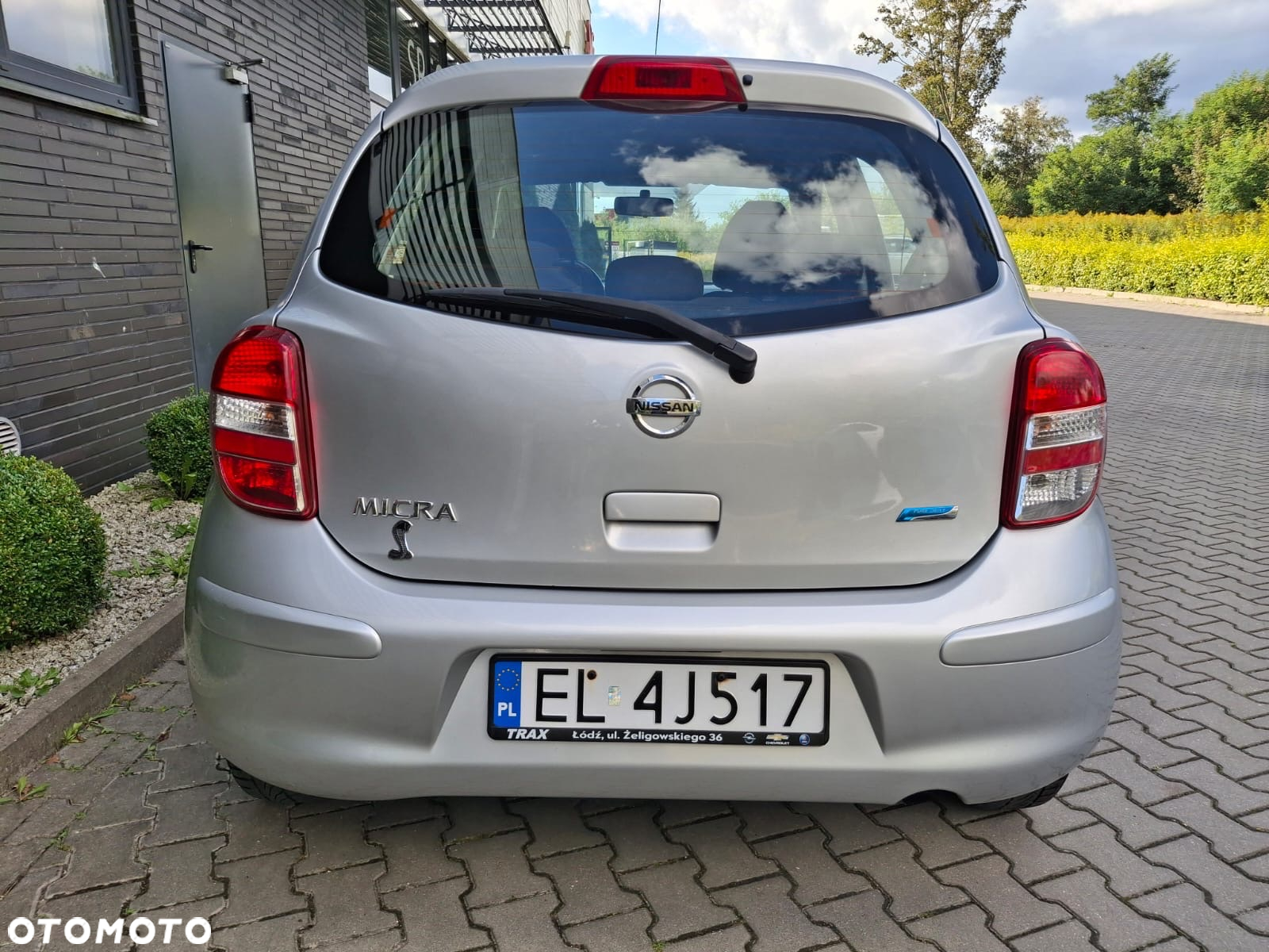 Nissan Micra 1.2 30 Jahre Edition - 4