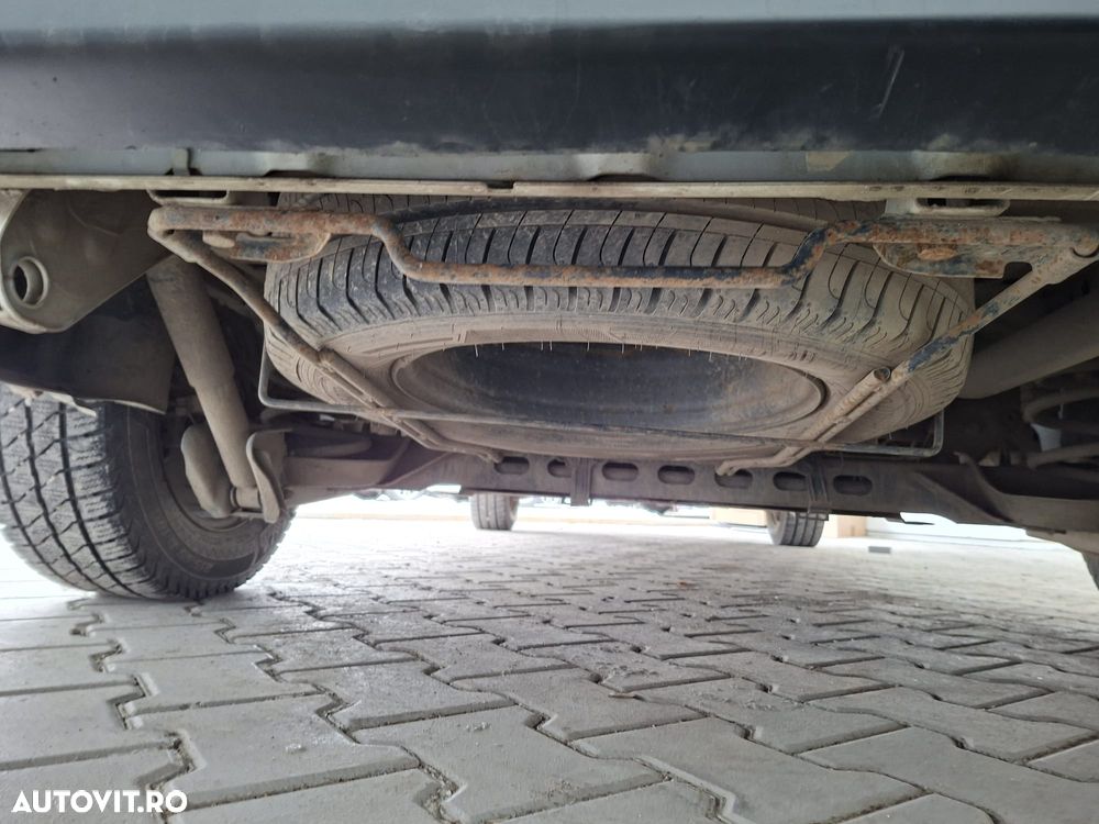Renault Trafic 2.0 Blue dCi 120 Combi L1H1 8+1 locuri Authentique - 22