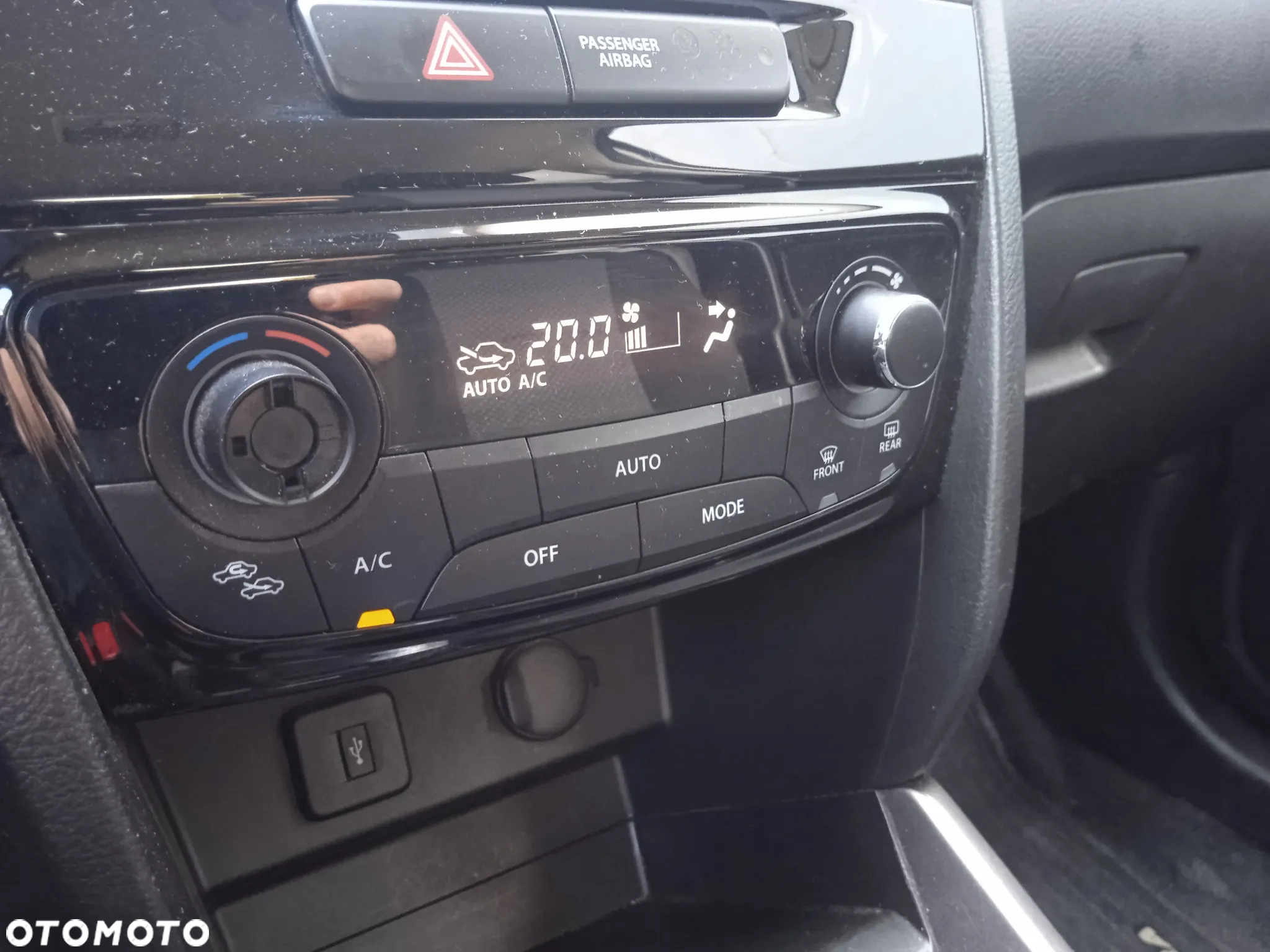 Suzuki Vitara 1.4 Boosterjet SHVS Premium 2WD - 24
