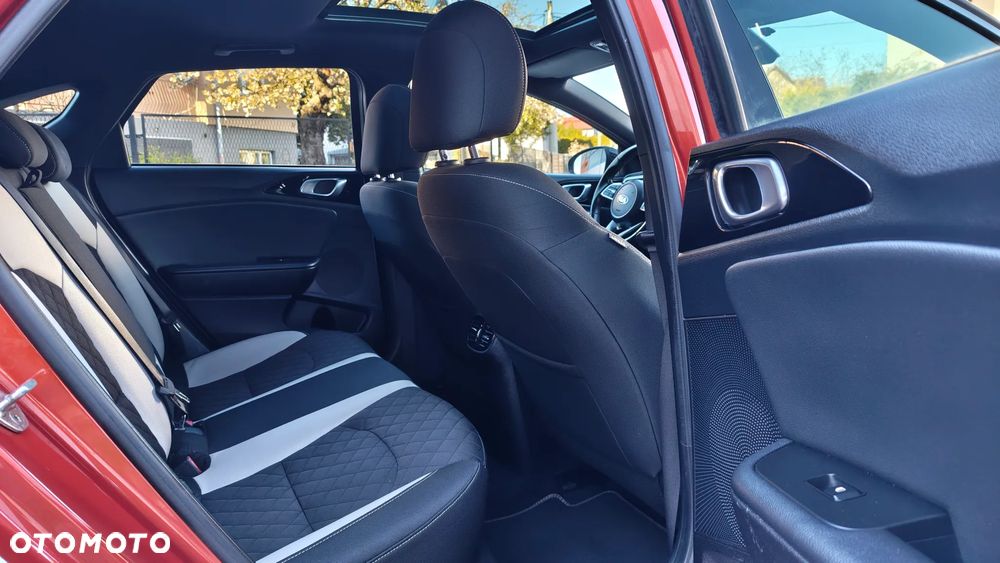Kia ProCeed 1.5 T-GDI DCT7 OPF (48V Mild Hybrid) GT Line - 8