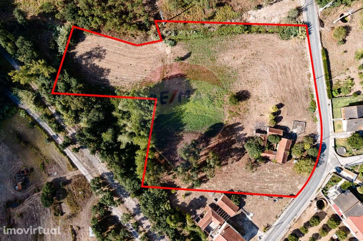 Moradia T4 para venda - Grande imagem: 2/17