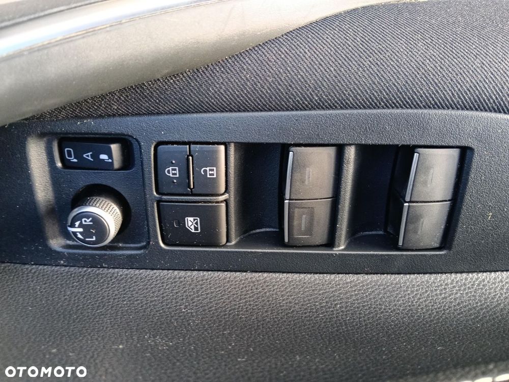 Toyota Corolla 2.0 Hybrid Comfort - 15