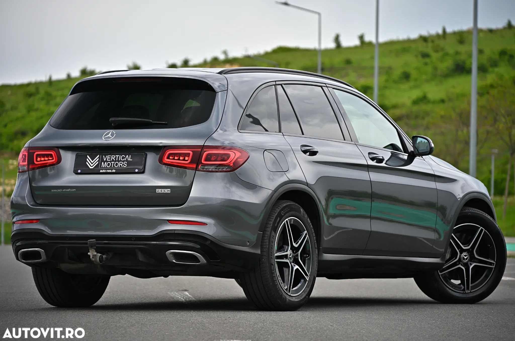 Mercedes-Benz GLC 300 d 4MATIC - 9