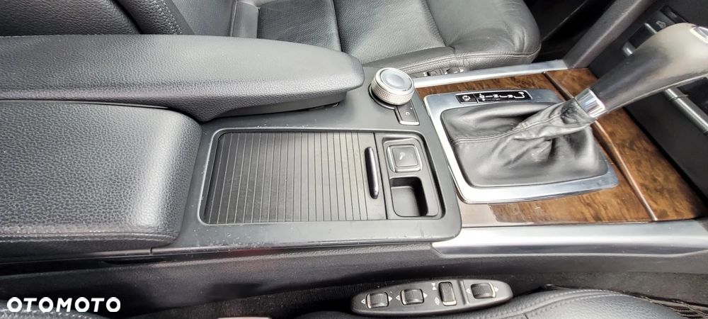 Mercedes-Benz Klasa E 200 CDI DPF BlueEFFICIENCY Automatik Avantgarde - 9