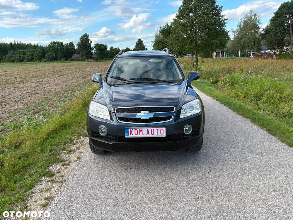 Chevrolet Captiva 2.4 4WD 7 Sitzer LT - 2