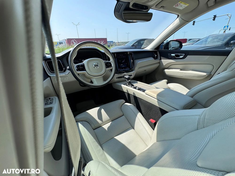 Volvo XC 60 D5 AWD Inscription - 9