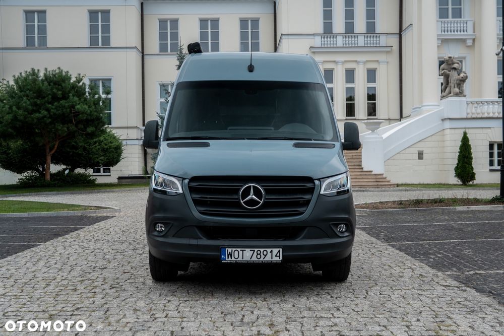Mercedes-Benz Sprinter 319 - 2